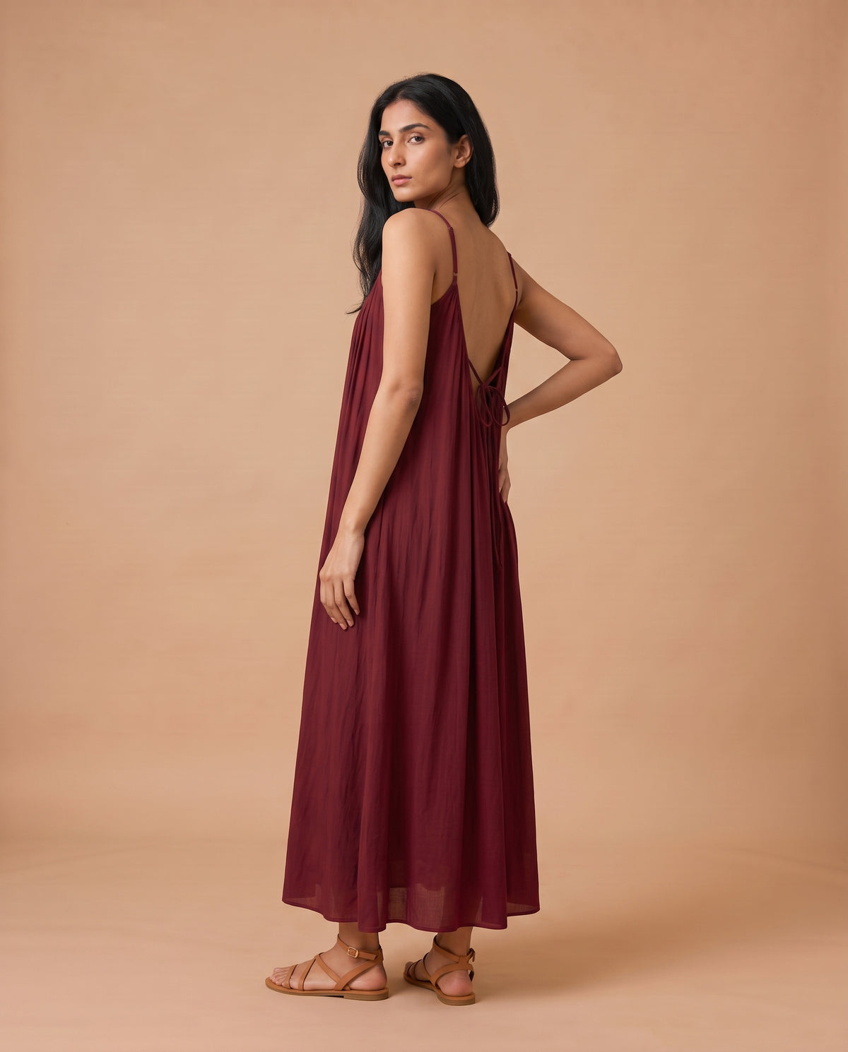 LunaFlow Backless Maxi | Maroon